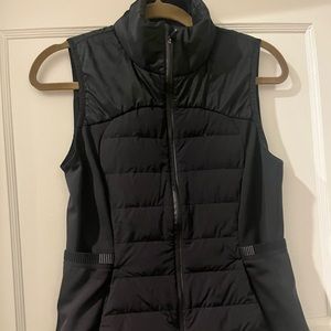 Lululemon Black Vest, size 8